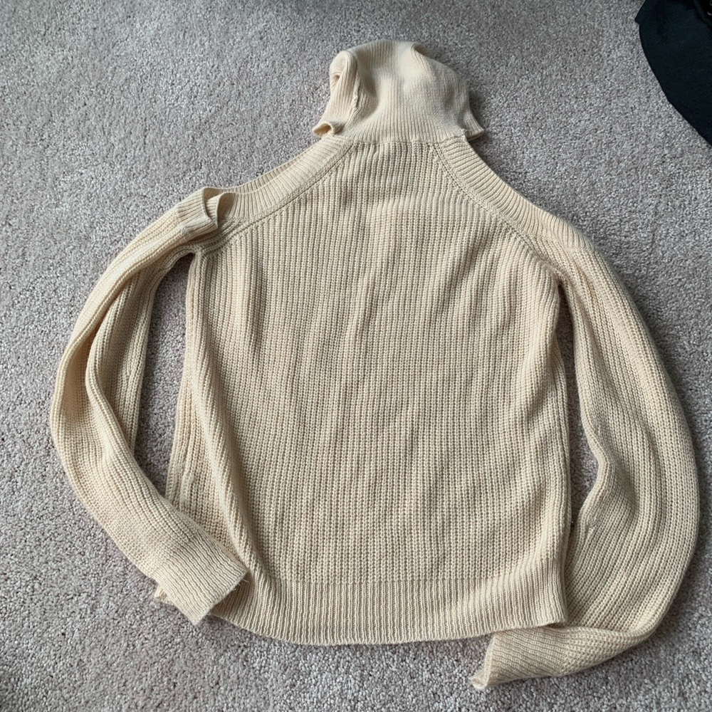 Sweater - Picture 3 of 4
